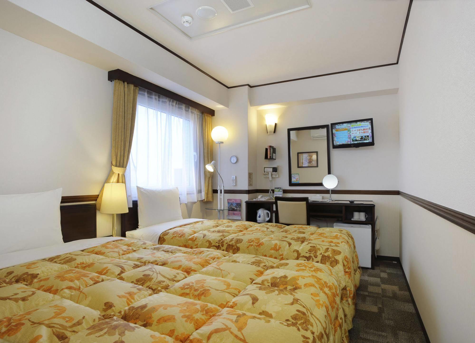 Toyoko Inn Oita Nakatsu Ekimae Exteriér fotografie