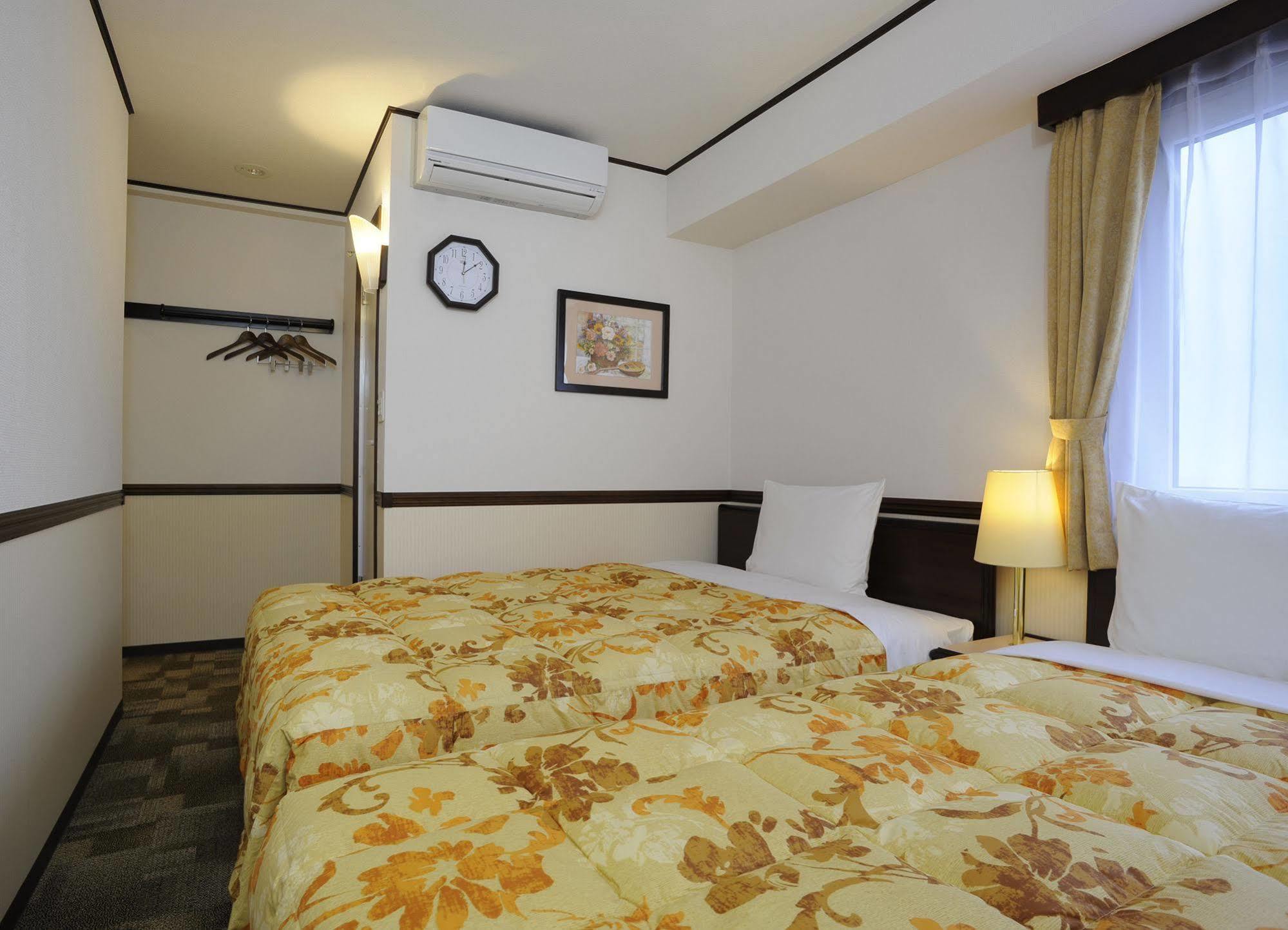 Toyoko Inn Oita Nakatsu Ekimae Exteriér fotografie